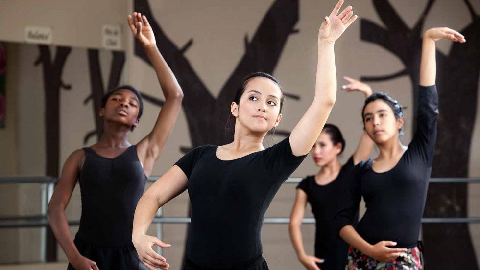 Dancers in ballet class 